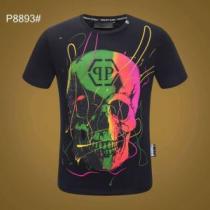 品のよさを感じさ 今年流大人っぽさ PHILIPP PLEIN フィリッププレイ...