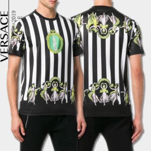 半袖Tシャツ この夏は注目新作 今季トレンドの限定アイテム VERSACE ヴェルサーチ