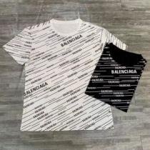 バレンシアガ BALENCIAGA  今シーズン人気のアイテム  Tシャツ/ティ...