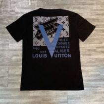 トップスをインするスタイル ルイ ヴィトンTシャツ/ティーシャツ LOUIS V...