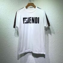 優しげ人気アイテム FENDI フェンディ半袖Tシャツ きれいめ派に上質 大人っ...
