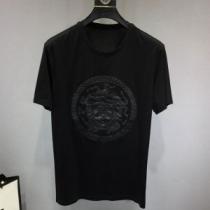半袖Tシャツ 夏のフレッシュな気分に 甘過ぎず大人な印象に VERSACE ヴェ...