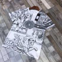 半袖Tシャツ きれいめ派に上質 今年流大人っぽさ  VERSACE ヴェルサーチ...