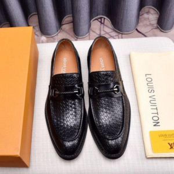 鮮度アップブランド最新 LOUIS VUITTON《2026年》今、注目のストリートルイ ヴィトン革靴