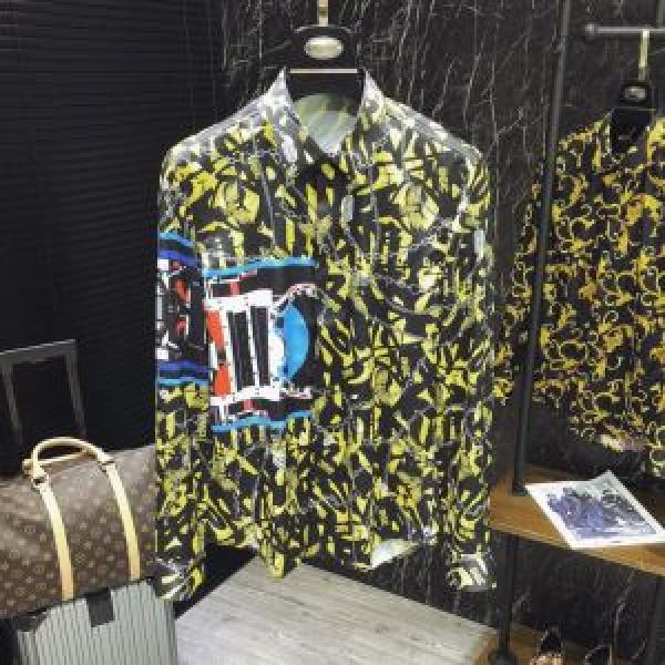 GIVENCHY  ジバンシー 2026夏色っぽさ 長袖 /ロンT/ロングT/ロングTシャツ 清潔感のある肌見せ
