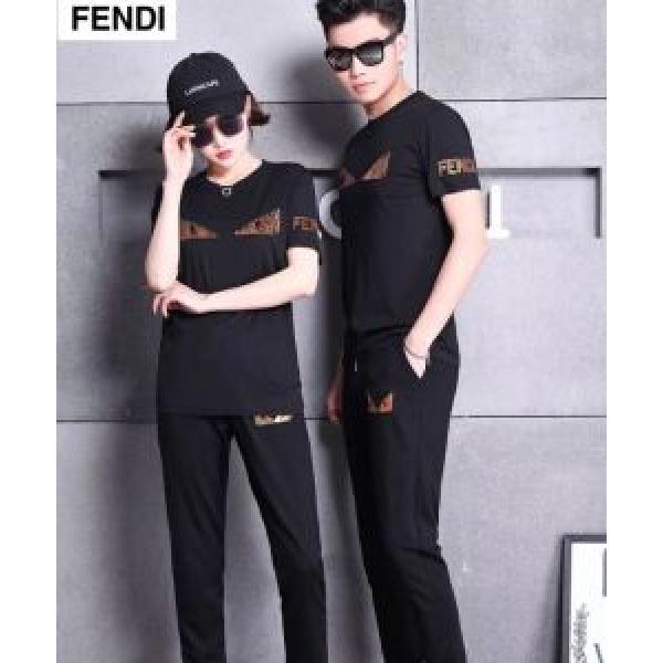 この夏に大満喫できる 半袖 上下セット 話題沸騰中の2026夏季新作 FENDI フェンディ 夏季最新アイテム