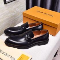 革靴今シーズン注目のデザイン LOUIS VUITTON 【2026年】夏のファッション ルイ ヴィトン