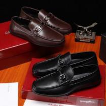 今年もトレンド FERRAGAMO サルヴァトーレフェラガモ カジュアルシューズ...