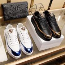 2色可選 春夏の流行り2026新品 VERSACE ヴェルサーチ カジュアルシュ...