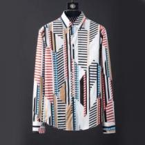 長袖 /ロンT/ロングT/ロングTシャツ洗練されたスタイル  バーバリー BUR...