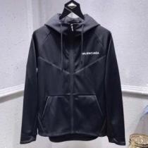 バレンシアガ最新で男性にもお勧め BALENCIAGA 2026限定 男性に人気...