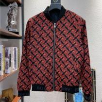 バーバリーコーデが地味見える BURBERRY 2026トレンドスタイル！ブルゾ...