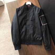 モンクレールゆったり感のあるアイテム MONCLER ブルゾン 2色可選 202...