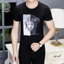 2026SSのトレンド商品 ヴェルサーチVERSACE Tシャツ/ティーシャツ ...