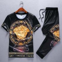 上下セット完売在庫確保 VERSACE2026春夏も引き続き人気セール ヴェルサ...