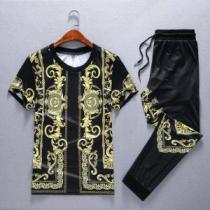 2026夏ファション新品 半袖 上下セット最終価格セール VERSACE ヴェル...