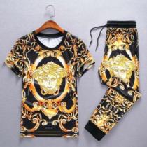 人気商品 ヴェルサーチ VERSACE 半袖 上下セット【2026春夏】最新コレ...