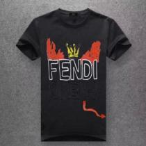 素敵なスタイルで夏の定番 2026年の春夏に着たい FENDI フェンディ多色可選 半袖Tシャツ