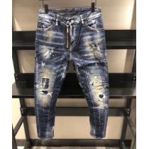 DSQUARED2 テーパードデニムパンツ 2026SSのトレンド商品 今っぽく...