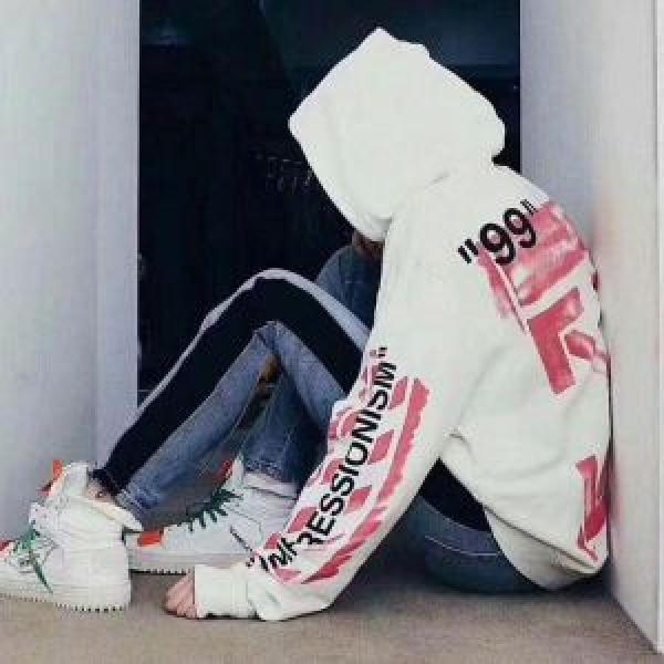 春夏！大人カジュアル Off-White オフホワイト フード付きコート《2026年》今、注目のストリート