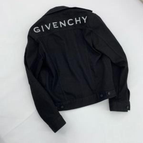 コート 2026年春夏シーズンの人気 優雅で都会的な装いに仕上げ ジバンシー GIVENCHY