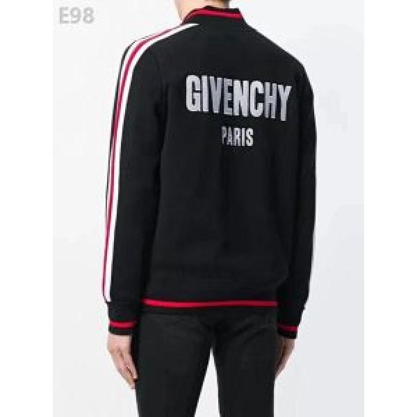 ジバンシー GIVENCHY コート 2026年春夏流行ファッション 着るだけで上品なスタイル