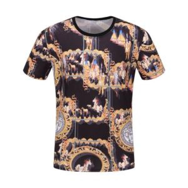 半袖Tシャツ 2026春夏トレンドアイテム 今期のトレンド定番アイテム VERSACE ヴェルサーチ