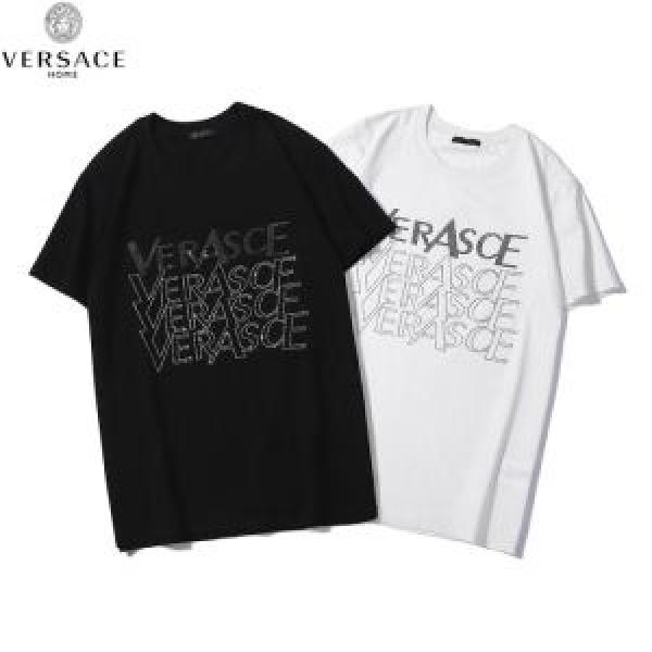 VERSACE ヴェルサーチ 半袖Tシャツ 2色可選 リラックススタイルが実現 2026年の春夏に着たい