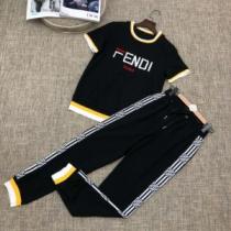 クラシカルな雰囲気 【2026春夏】最新コレクション FENDI フェンディ ジ...