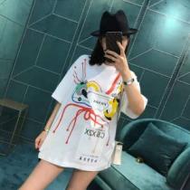 PRADA プラダ 半袖Tシャツ 大人カジュアル夏ファッション2026 夏気分U...