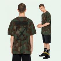 元気な印象のコーデ Off-White オフホワイト 半袖Tシャツ OFF-WH...