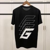 Tシャツ/ティーシャツ 2色可選 【2026春夏】最新コレクション この夏は注目...