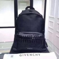 2026春夏の大注目トレンド きちんと感が抜群 ジバンシー GIVENCHY バッグ