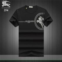 2026年の春夏に着たい 大人っぽく仕上げ バーバリー BURBERRY Tシャ...