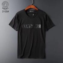 VERSACE ヴェルサーチ 半袖Tシャツ 2色可選 2026即旬な装いに 今季...