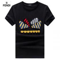 FENDI フェンディ 半袖Tシャツ 2色可選 季節をまたい新作アイテム 202...