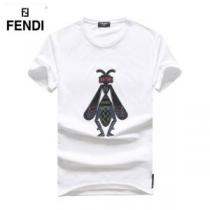 目を引く春夏トップス FENDI フェンディ 半袖Tシャツ 3色可選 2026夏...