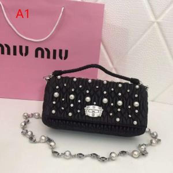 ミュウミュウ MIUMIU ハンドバッグ 4色可選 2026春夏のトレンド新商品 大人カジュアル上手に