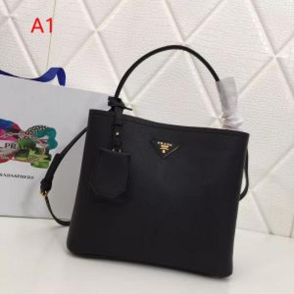 プラダ PRADA ハンドバッグ 4色可選 2026春夏は人気定番 最新のトレンドブランド人気的