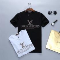 今から夏まで活躍する LOUIS VUITTON ルイ ヴィトン 半袖Tシャツ 2色可選 大人カジュアル夏ファッション2026