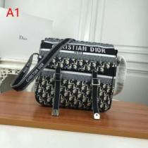 オシャレ印象で人気の高い おしゃれな夏ファッション2026 ディオール DIOR...