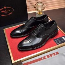 定番が欲しい方 プラダ PRADA ビジネスシューズ 国内入手困難2026SSのトレンド商品