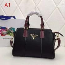 今流行りの最新コレクション 2026春夏は人気定番 プラダ PRADA ハンドバ...