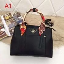 プラダ PRADA ハンドバッグ 4色可選 2026年春夏シーズンの人気 オシャ...