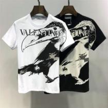 2026年春夏のトレンドアイテム リッチな印象に ヴァレンティノ VALENTINO Tシャツ/ティーシャツ 2色可選