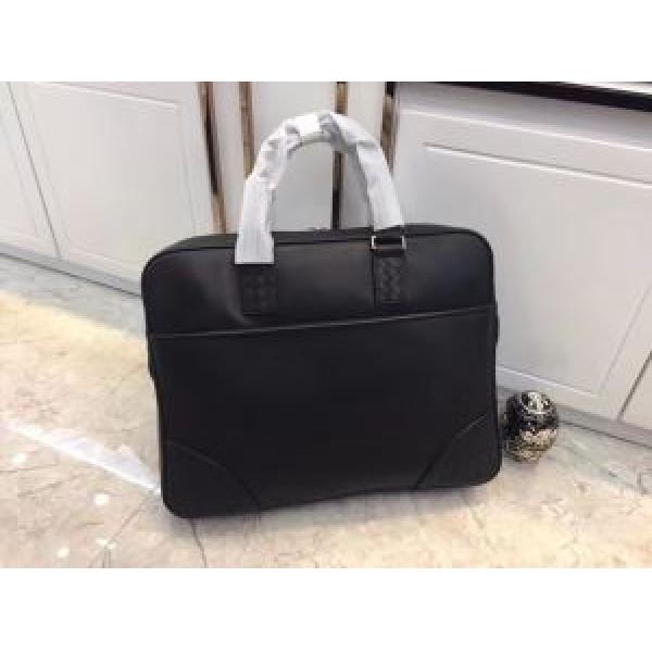 ビジネスバッグ オススメしたい最新注目ファション 【2026年】夏のファッション ボッテガ ヴェネタ BOTTEGA VENETA