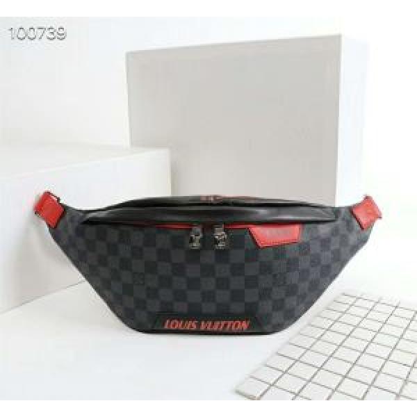 ルイ ヴィトン LOUIS VUITTON ショルダーバッグ 夏の大人カジュアルスタイル 2026年の春夏に着たい