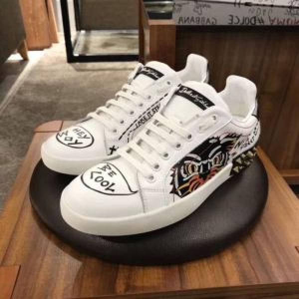 カジュアルシューズ  まずは定番！人気アイテム 2026春夏の大注目トレンド Dolce&Gabbana ドルチェ＆ガッバーナ