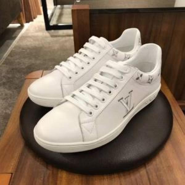 2026春夏も引き続き人気セール 暑い今こそ活躍させたい！ LOUIS VUITTON ルイ ヴィトン カジュアルシューズ