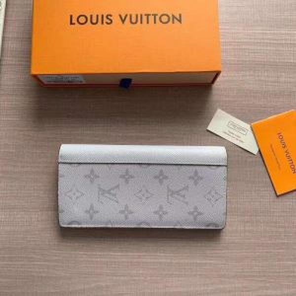 大人の可愛さを引き立て 2026年春夏流行ファッション ルイ ヴィトン LOUIS VUITTON 財布 2色可選
